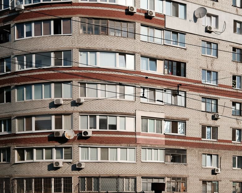 Какие нормативы по звукоизоляции действуют для жилых помещений в 2025-2026 годах?