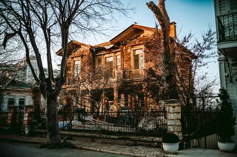 Почему клееный брус - это не просто стройматериал, а готовый сценарий для